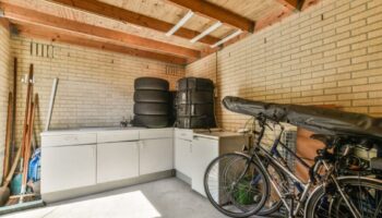 Jaki beton na wylewkę garażową najlepiej wybrać? Sprawdź teraz czym wyróżniają się konkretne typy betonów